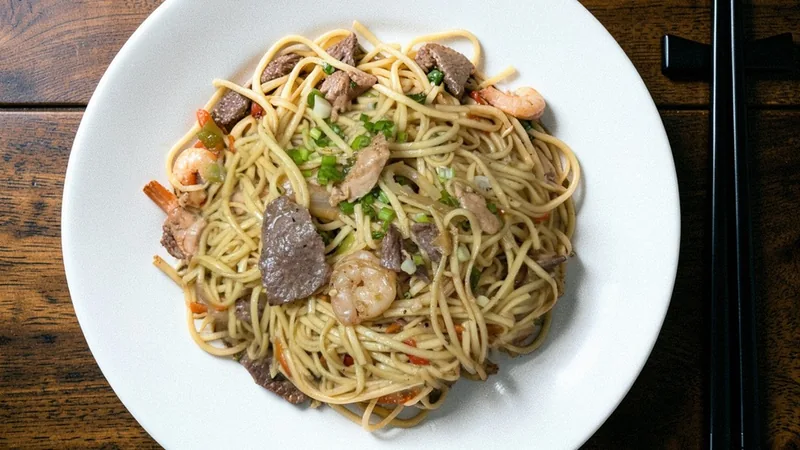 Halal Hakka noodles with chicken, beef and shrimp near Klein, TX